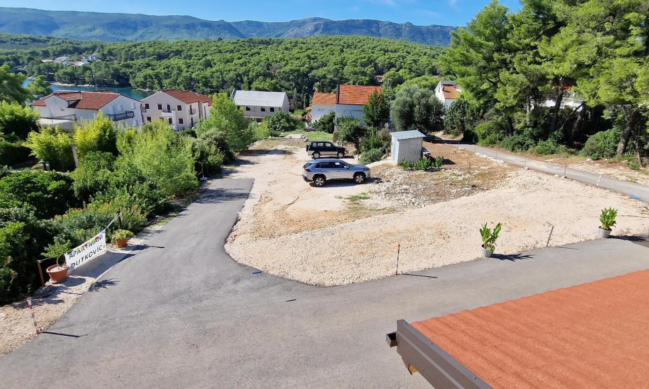 Apartmani Dutkovic Vrboska Exterior photo