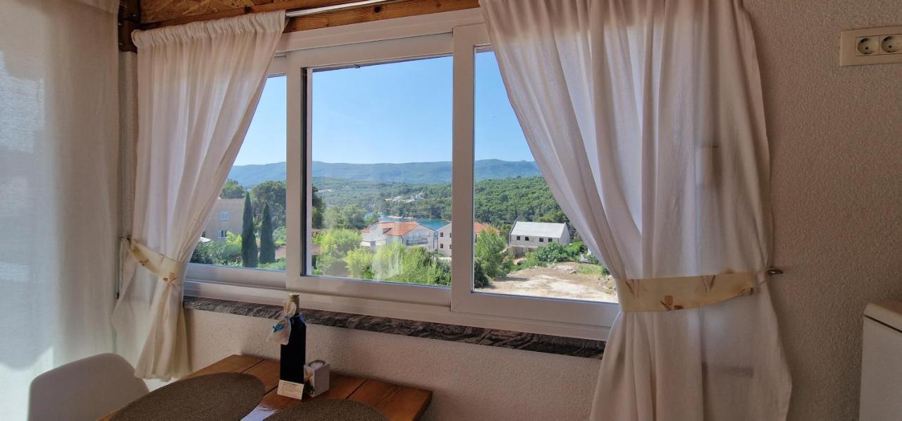 Apartmani Dutkovic Vrboska Exterior photo