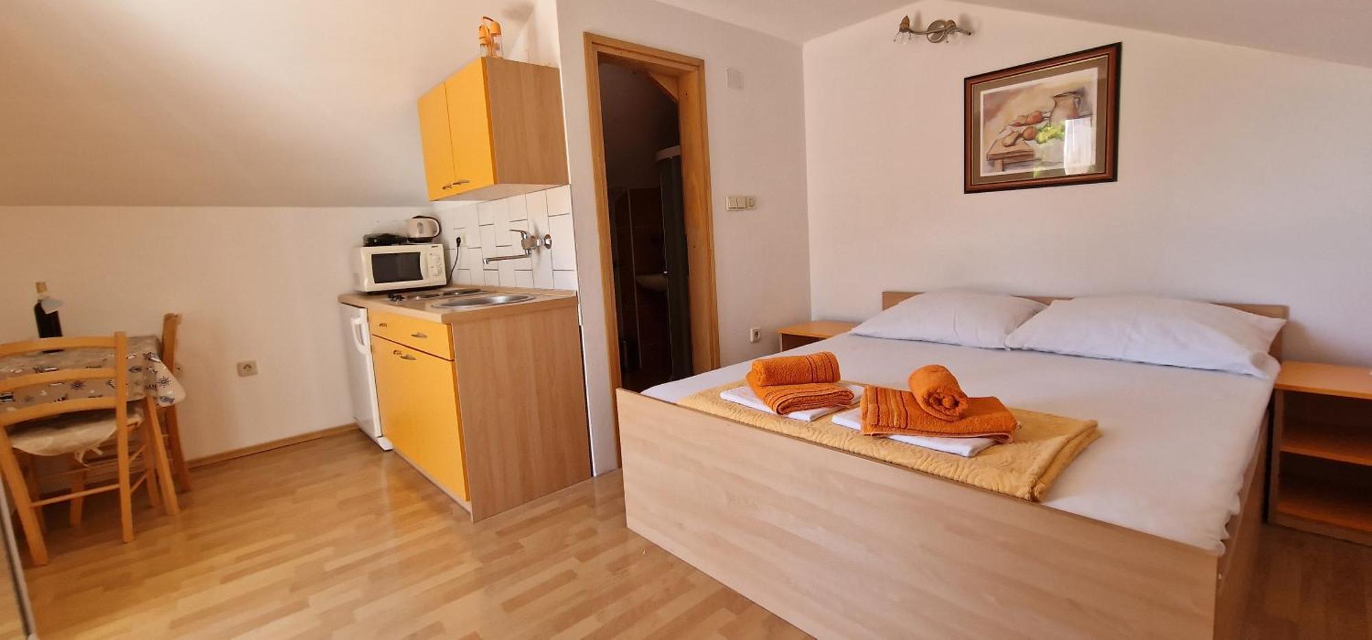 Apartmani Dutkovic Vrboska Exterior photo